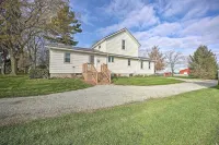 'Rise and Shine Farm' in Goshen w/ BBQ & Fire Pit! - С парковкой