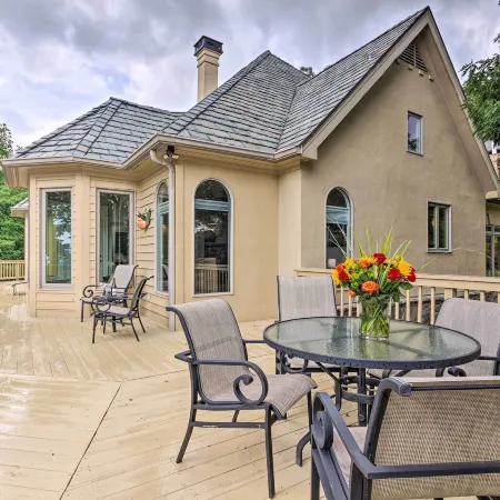 Spacious Elk Mountain Sanctuary w/ Deck & Views!