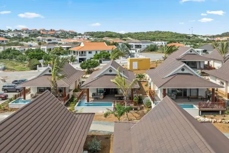 NEW! Villa Jazmyn 39 with private pool at Blue Bay Golf & Beach Resort Отели в г. Sint Michiel