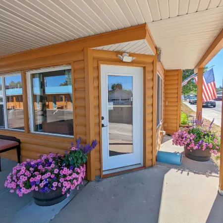 Teton Court Motel Отели в г. Пайндейл