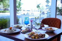 Century Marina Hotel - Lusail - breakfast