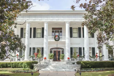 1842 Inn Hotels near Mercer University