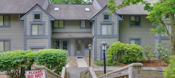 Swiss Mtn Condo 3 Mi to Seven Springs Resort Hotels in Somerset County