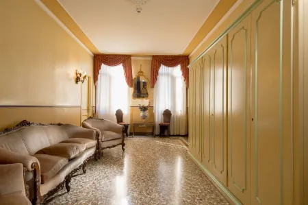 Centauro Hotel Отели рядом с достопримечательностью «Палаццо Лабиа»