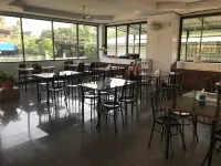 Thanakorn Garden Hotel Hotel di Uttaradit