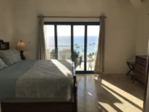 Coconut Breeze Villas Hotels in St. John Island