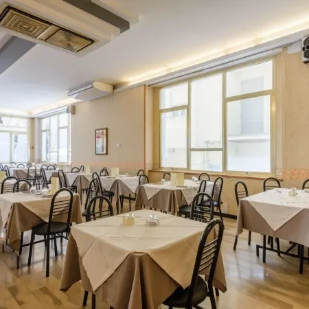 Hotel Marea Con Piscina Nuova Gestione