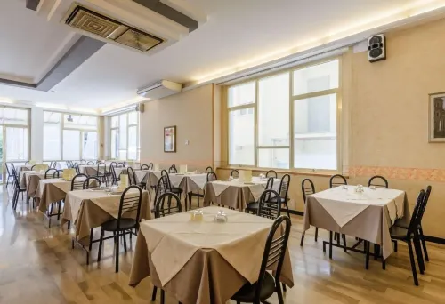 Hotel Marea con Piscina NUOVA GESTIONE - piscina