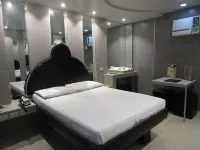 One Serenata Hotel Bacao Hotels in Kawit