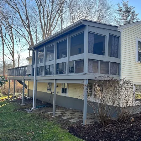 Spacious 4 BR Home, Steps to Lagoon, Minutes to Downtown Oak Bluffs and Beaches!