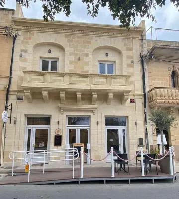 The White Knight Premium Boutique Hotel Hotels in Ghajnsielem