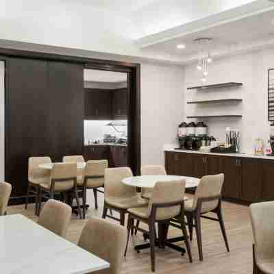 Residence Inn Ottawa Airport Dining/Meeting Rooms