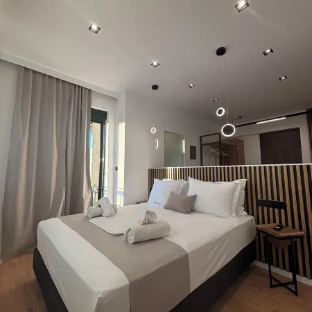 Ampoulos Rooms & Apartments