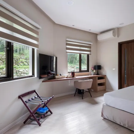 Minzu Hotel Отели рядом с достопримечательностью «Парк Sun Link Sea»