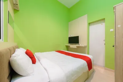 RedDoorz Near Stasiun Palmerah Hoteles en Kebonjeruk