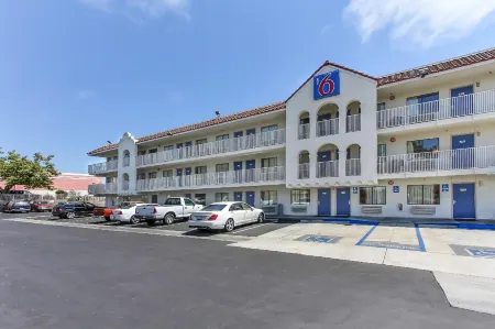Motel 6 Watsonville, CA - Monterey Area