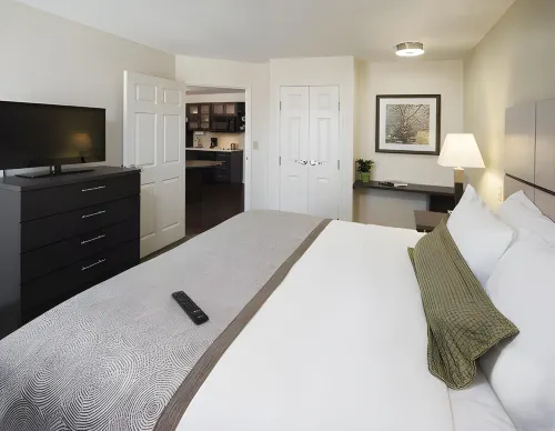 Candlewood Suites Fort Campbell - Oak Grove Hotels in Oak Grove