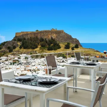 Lindos Comfy Suites Отели рядом с достопримечательностью «Пляж Агиос-Павлос»