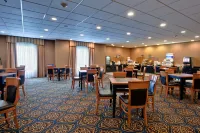 Holiday Inn Express & Suites Airport-Calgary