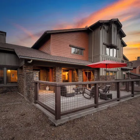 Luxe All-season Retreat by Avantstay Prime Location, Near Skiing