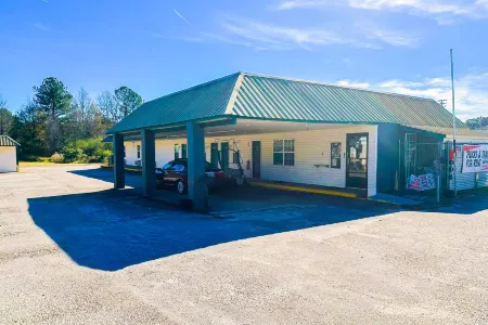 Sparta Seven Motel by OYO Near Milledgeville