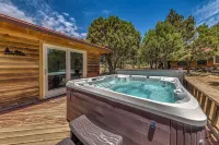 Hot Tub, Deck & Fireplace at Rustic Alto Cabin! - Wifi