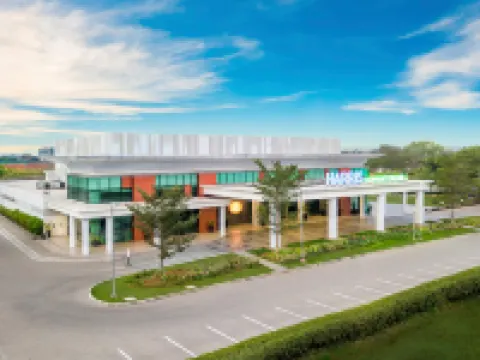 HARRIS Hotel & Conventions Bekasi Hotels in North Bekasi