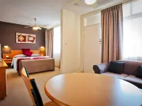 Abbotsleigh Motor Inn Hotels in Armidale