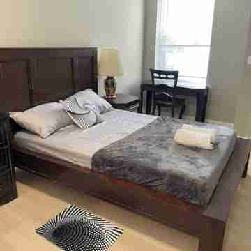 Discover Charm City from a Cozy Retreat Rooms