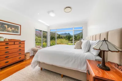 Private Luxury Home in the Mountains with Spa, Sauna and Flowing Creek Hotels in der Nähe von Scenic Rim Hampers