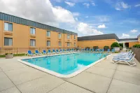Clarion Hotel & Conference Center Toms River - 2-Sterne