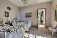 Chateau Ciers Hotels in Saint-Estephe