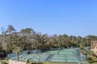 Renovated KING BED Oceanview 1BR Top Floor Villa