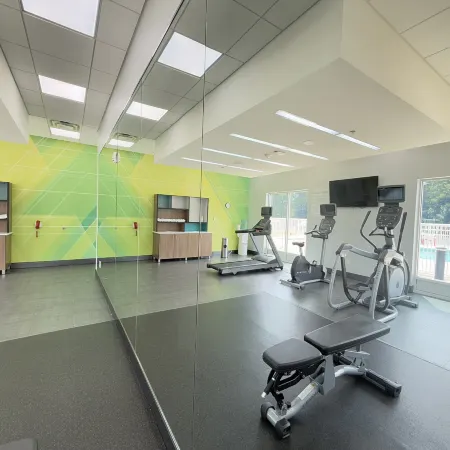 Holiday Inn & Suites FAYETTEVILLE W-FORT BRAGG AREA by IHG