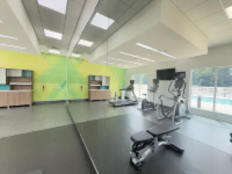Holiday Inn & Suites FAYETTEVILLE W-FORT BRAGG AREA by IHG