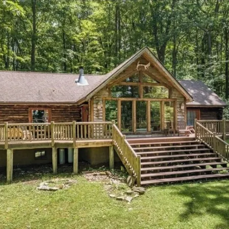 Authentic Cabin in the Woods!