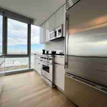 Luxe 2 bedroom apartment in Midtown - 24 hour doorman Others