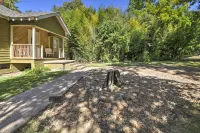 Pet-Friendly Cottage w/ Fire Pit - 3 Mi to Siu! - 3-Star