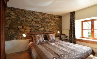 Cozy Holiday Home in Odeigne with Sauna
