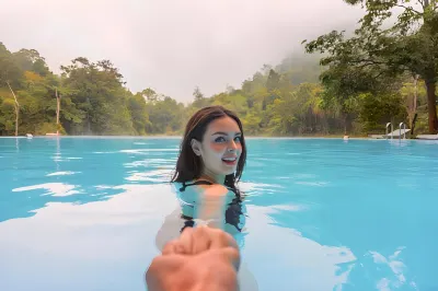 Home Phutoey River Kwai Hotspring & Nature Resort Hotell i Tha Sao