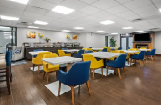 舒適套房酒店-近