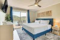 Lakefront Retreat w/ Kayaks, Paddle Boards & Deck! - parking