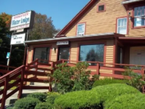 Naugatuck Motor Lodge Hotel di 