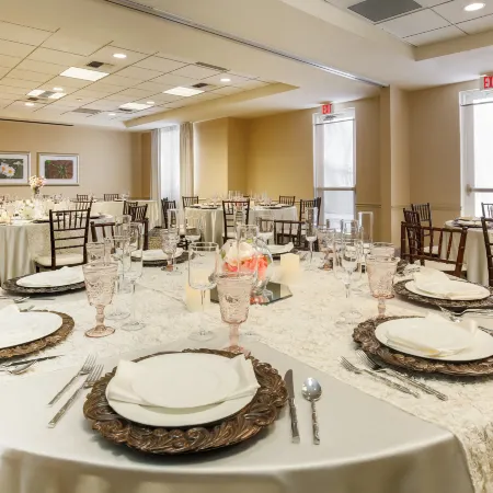 Hilton Garden Inn Bakersfield