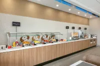 Embassy Suites by Hilton Montreal Airport - breakfast