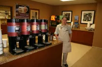 Hampton Inn & Suites Red Bluff - Breakfast