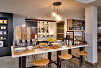 Hilton Garden Inn Bozeman - breakfast