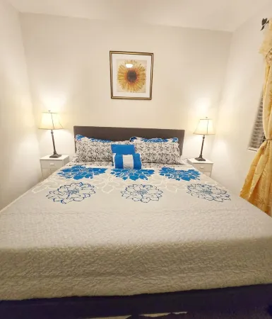 Charming studio in wonderful Tulare with WiFi, AC