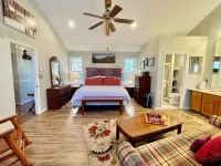 Cozy Mountain Cabin in Peaceful Setting /Near Hiking, Biking & Beech Mtn Resort 비치 마운틴 호텔