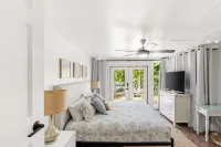 Sandalwood Escape - Luxury Family Villa Private Pool